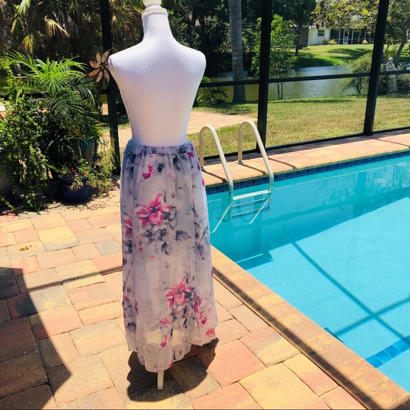 SUMMER Boho Floral Maxi Skirt - Picture 4 of 6